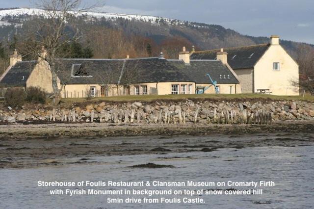 Foulis Castle Gate Lodge Evanton Bagian luar foto